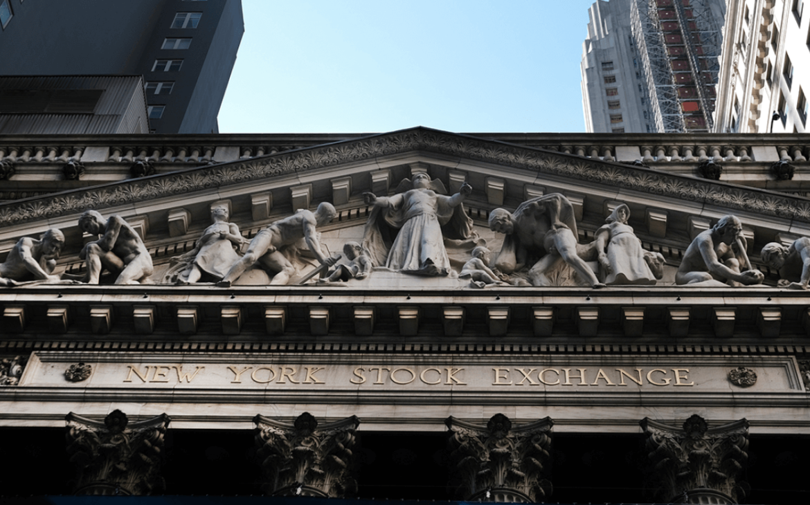 Trump Administration Considers Hitting China’s Wall Street Connections