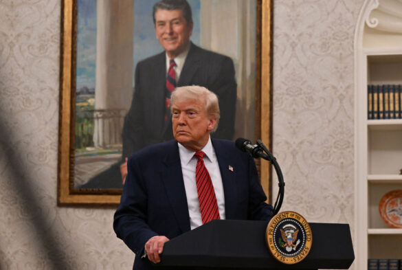 White House eased China tariffs after warnings of harm to ‘Trump’s people’
